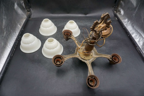 Light Fixture W/ 4 Shades