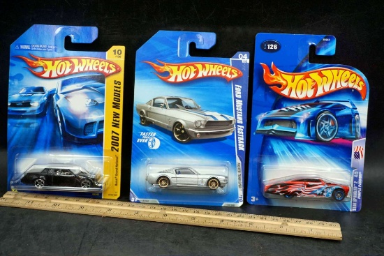 3 - Hot Wheels Vehicles