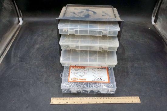 Organizer W/ Rivets & Screws