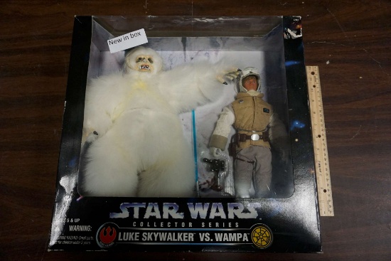 Star Wars Collector Series Luke Skywalker Vs. Wampa (New In Box)