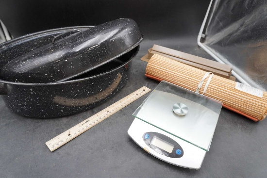 Roasting Pan, Placemat & Kitchen Scale