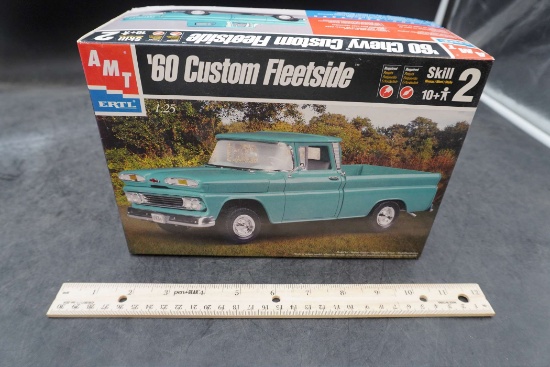 Amt '60 Custom Fleetside Model Kit