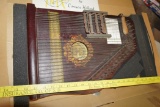Pianoette Advertising Autoharp - Special Panama Model 1915