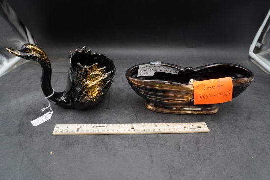 Vintage M.C.M. Red Clas '60S Pottery Glossy Ribbed & Gold Details & '50S-60S Black Swan