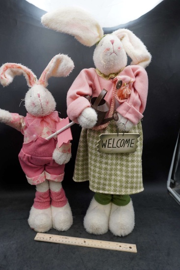 2 - Rabbits Figurines