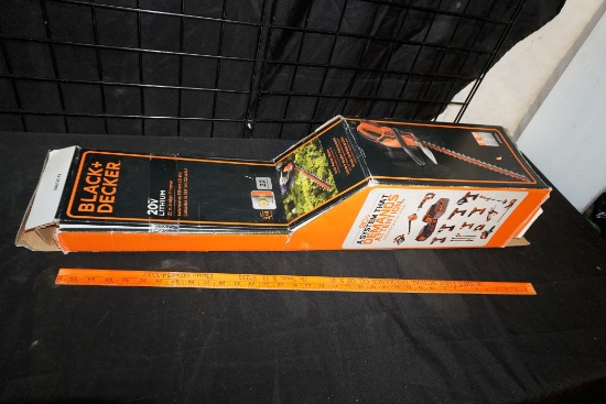 Black + Decker 20V 22" Hedge Trimmer