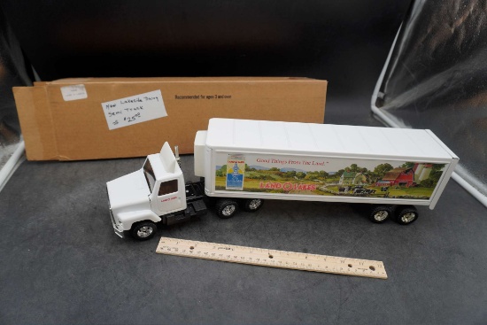 New Lakeside Dairy Semi Truck