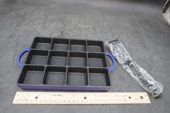 C.E Brownie Pan & Spatula