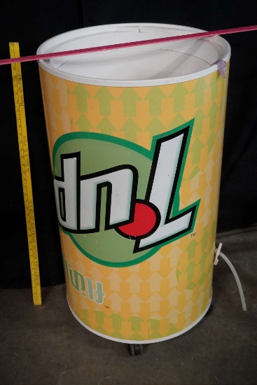 7Up Beverage Cooler