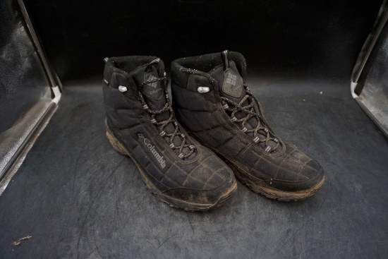 Columbia Boots (Size 14)