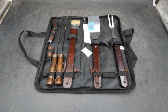 B.B.Q. Tool Set In Case
