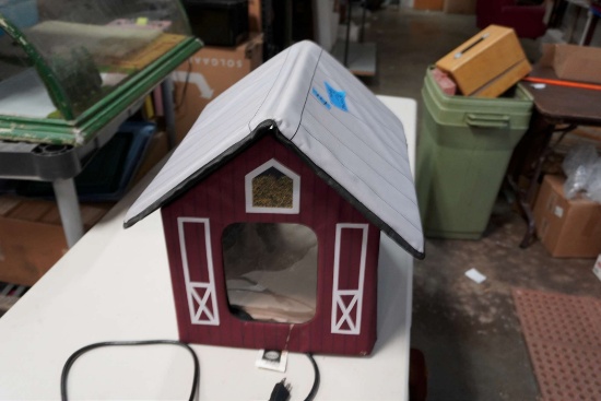 Heated Cat House