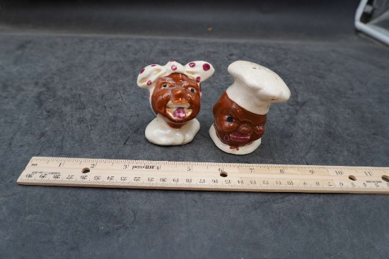 Enesco Man & Woman Shakers