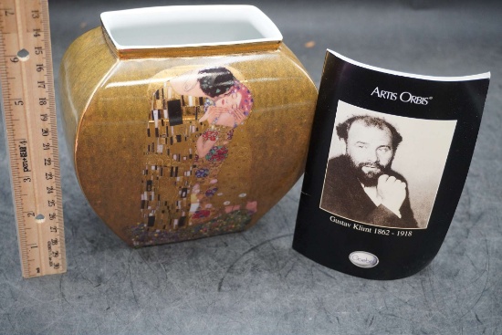 Artis Orbis Gustav Klimt Goebel Der Kuss Vase