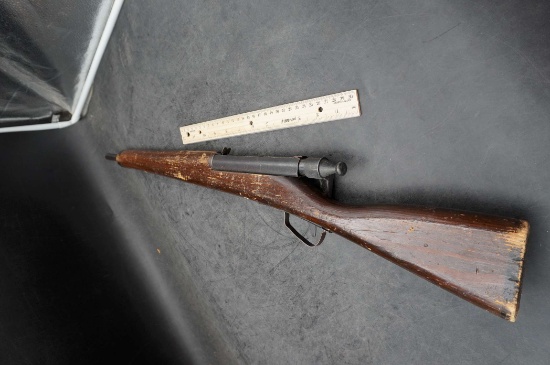 Wooden Stock B.B. Gun
