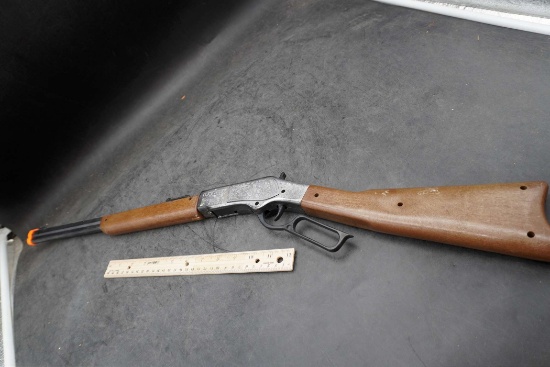 Action Lever Cap? Gun