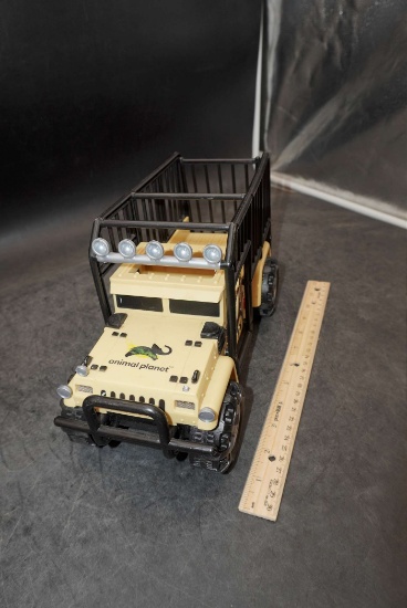 Animal Planet Caged Jeep