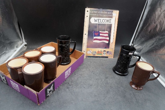 Holiday Welcome Sign, Mugs & Steins