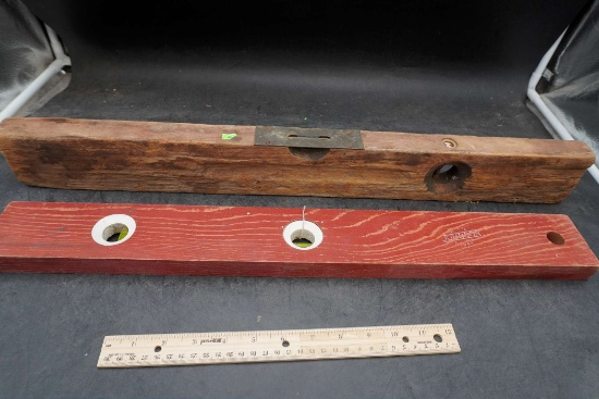 2 - Wooden Levels