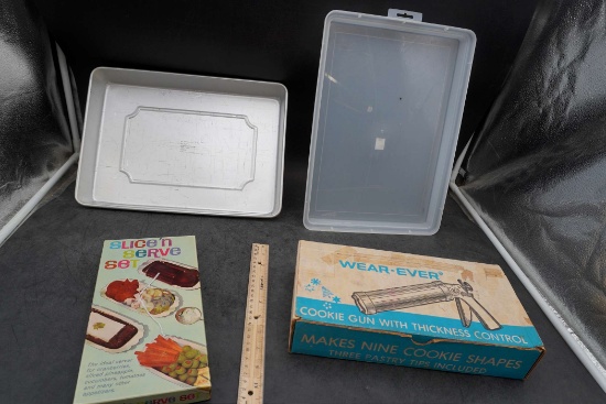 Slice 'N Serve Set, Wear-Ever Cookie Gun & Wilton Cake Pan W/ Lid