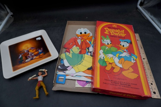 Donald & Daisy Paper Dolls, Pooh Plate & Figurine