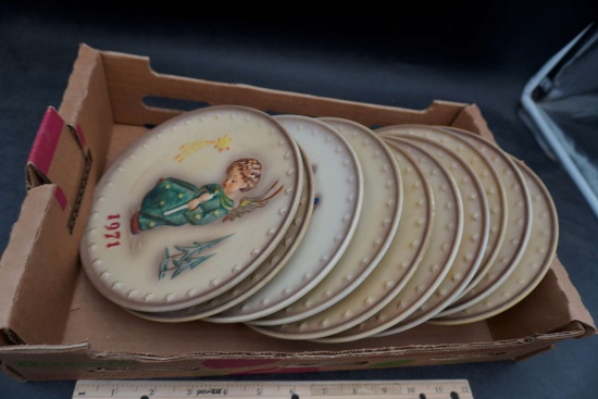 10 - Goebel M.J. Hummel Annual Plates (1971-1980)