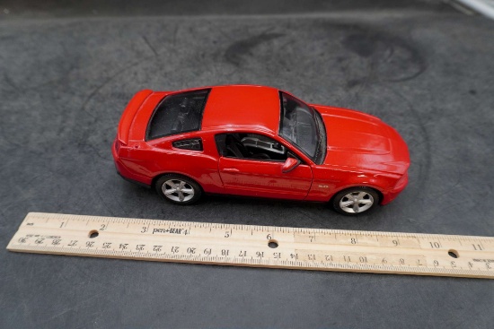 Maisto 2011 Ford Mustang G.T. 1/24 Scale