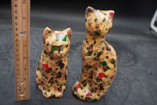 Stocking Cat Figurines (2)