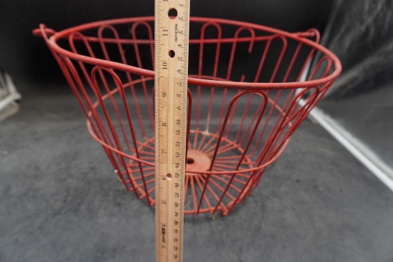 Metal Egg Basket (Red)