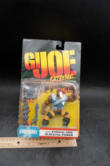 G.I. Joe Extreme With Strong-Arm Blocking Power