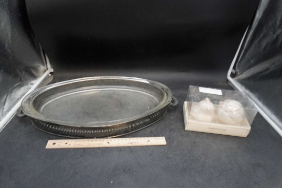 Southern Living Shakers & Glass Dish W/ Outer Tray