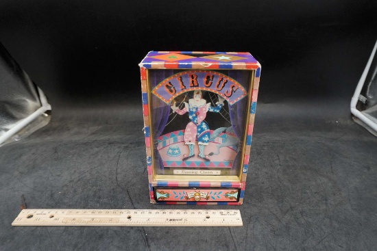 Wind-Up Circus Dancing Clown