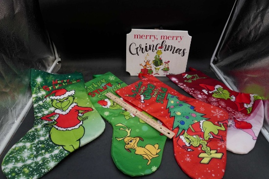 Grinchmas Sign & 4 Grinch Stockings