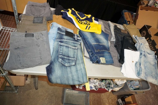 Assorted Pairs Of Jeans/Pants (Assorted Sizes)