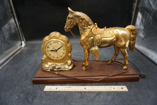 United Horse Clock (Self Starting)