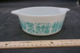 Pyrex 1 1/2 Pt. Dish