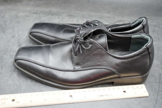Alfani Dress Shoes (Size 7.5M)
