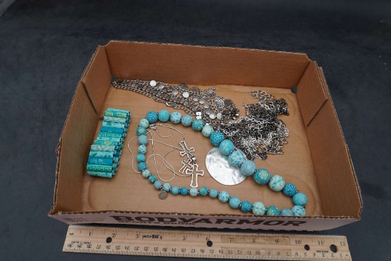 Assorted Jewelry