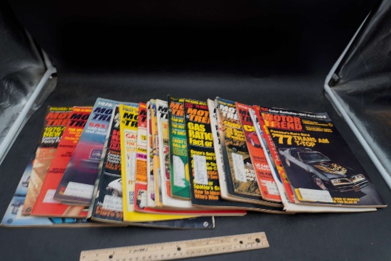 1970'S Motor Trend Magazines