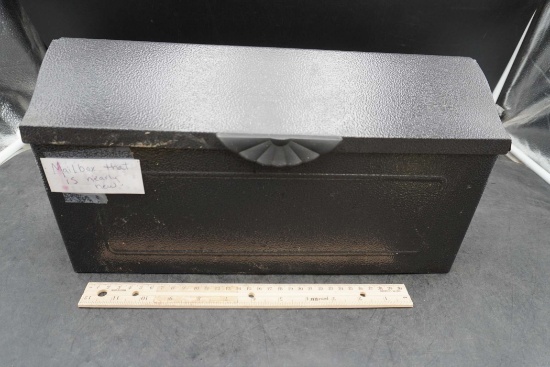 Metal Mailbox (Nearly New)