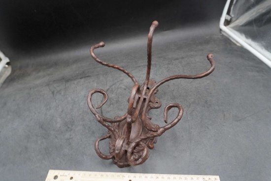 Metal Wall Coat Hanger