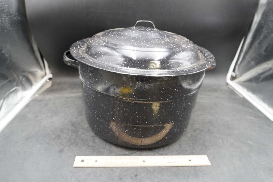 Enamel Pot