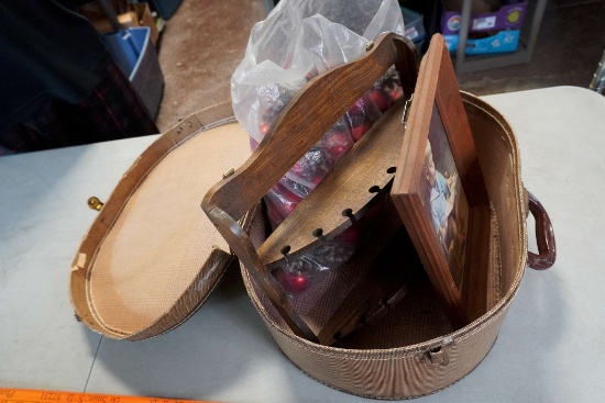 Brown Case W/ Spoon Holder, Picture & Ornaments