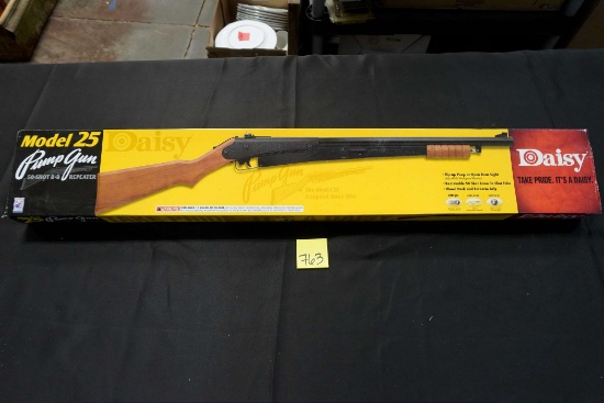 Daisy Model 25 Pump 50 Shot B.B. Repeater