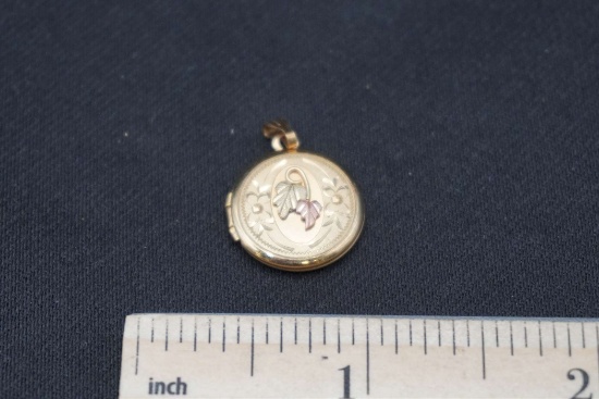 Black Hills 10K. Gold 14 Gold Filled Locket