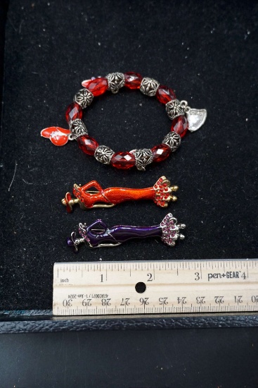 Red Hat Bracelet & 2 Pins