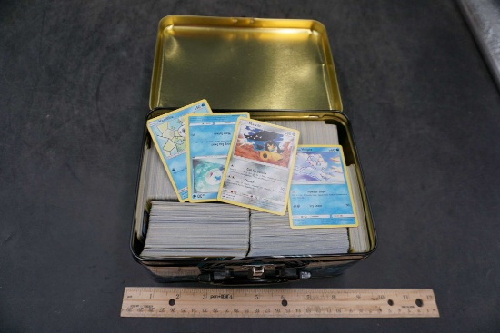 Pokemon Tin W/ Cards