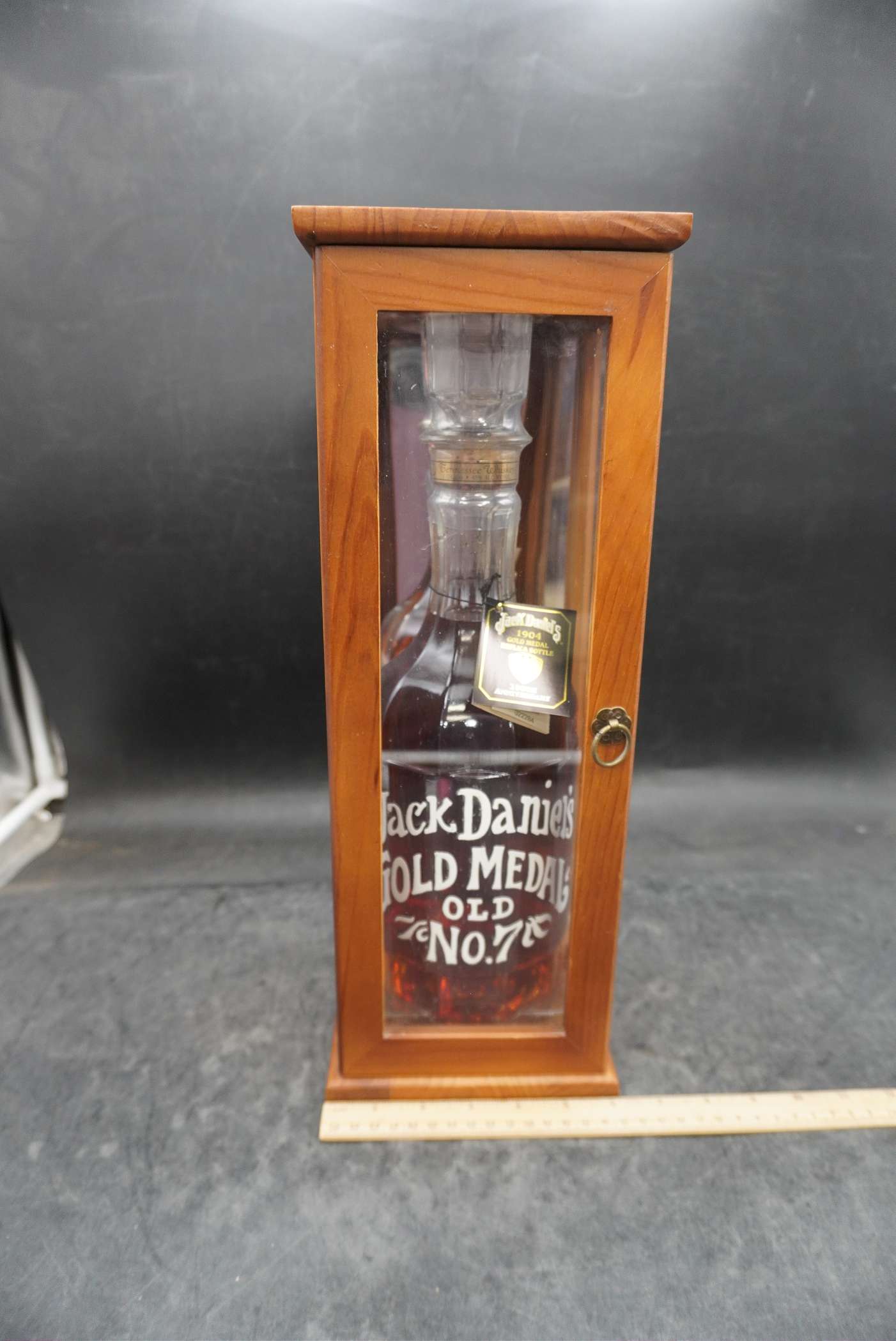 Jack Daniel's 1904 Gold Medal 100th Anniversary | Proxibid