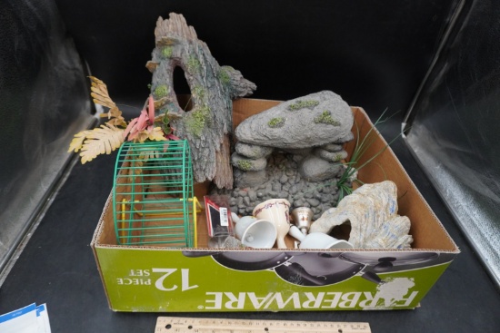 Mixed Pet Habitat Lot & Bells