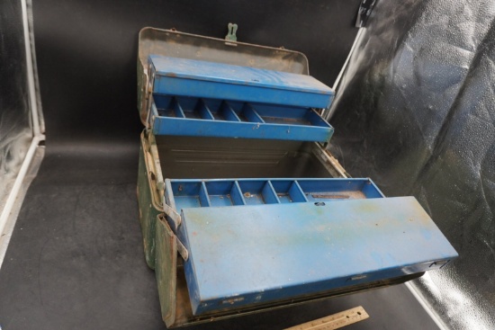 Metal Cantilever Tool Box with Blue Trays